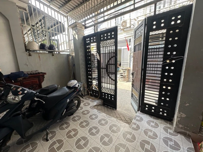 HẺM TẢI SÁT MẶT TIỀN DƯƠNG THỊ MƯỜI - NGANG ĐỈNH 6.5M - NGAY TRUNG TÂM Q12