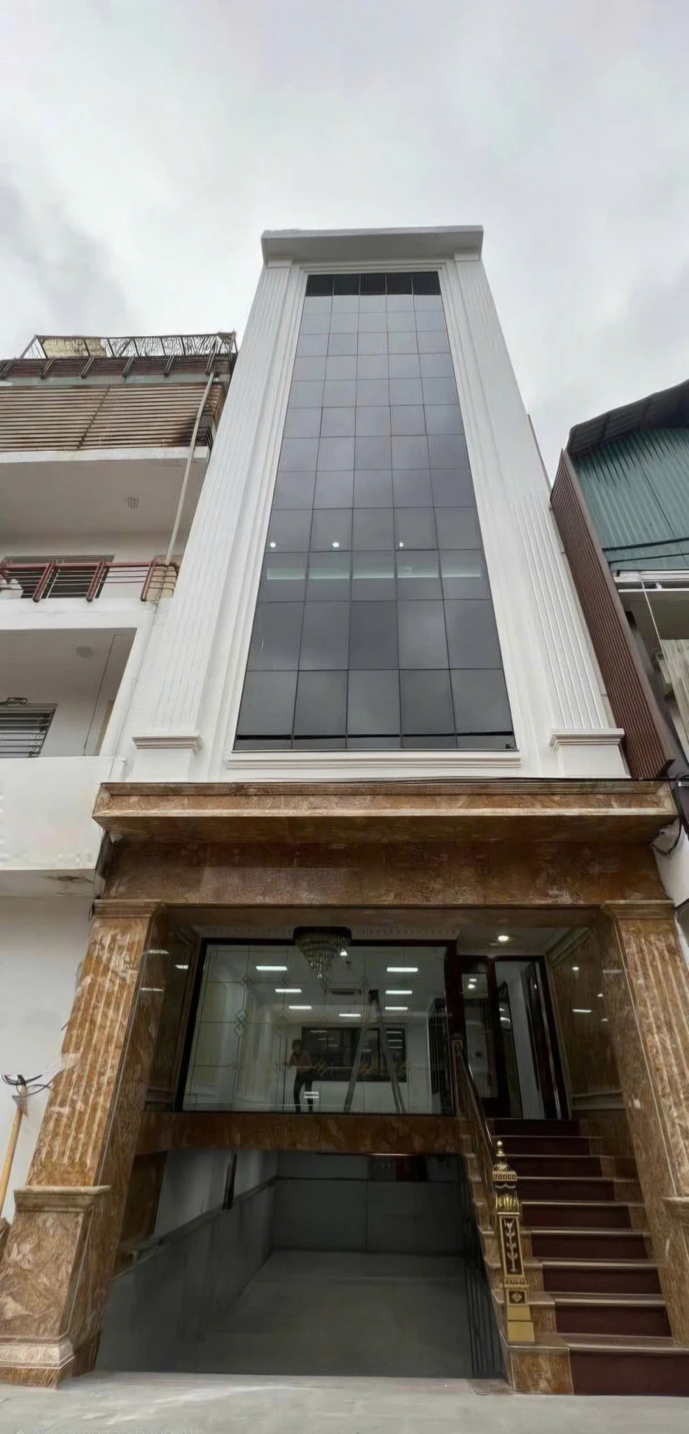 Cho thuê nhà, THANG MÁY, 94m2- 5T, Hàng Điếu, Hàng Da, Hàng Nón -27 tr