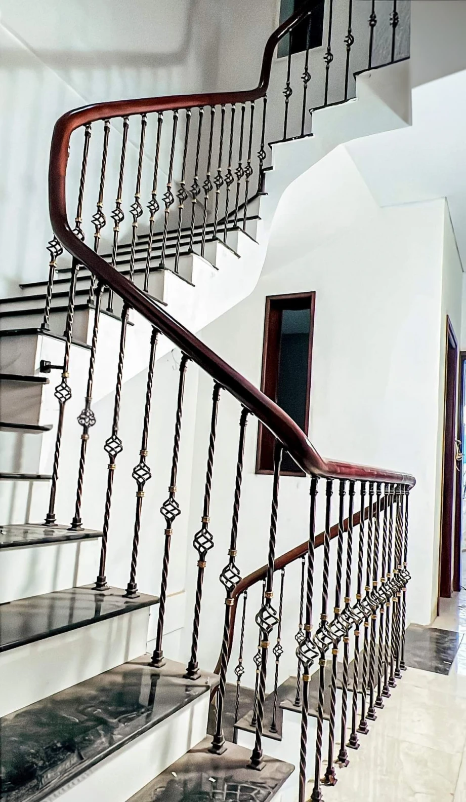 Cho thuê nhà, 83m2_ 5T; Đào Duy Từ, Mã Mây, Hàng Bạc, Hoàn Kiếm -35 tr