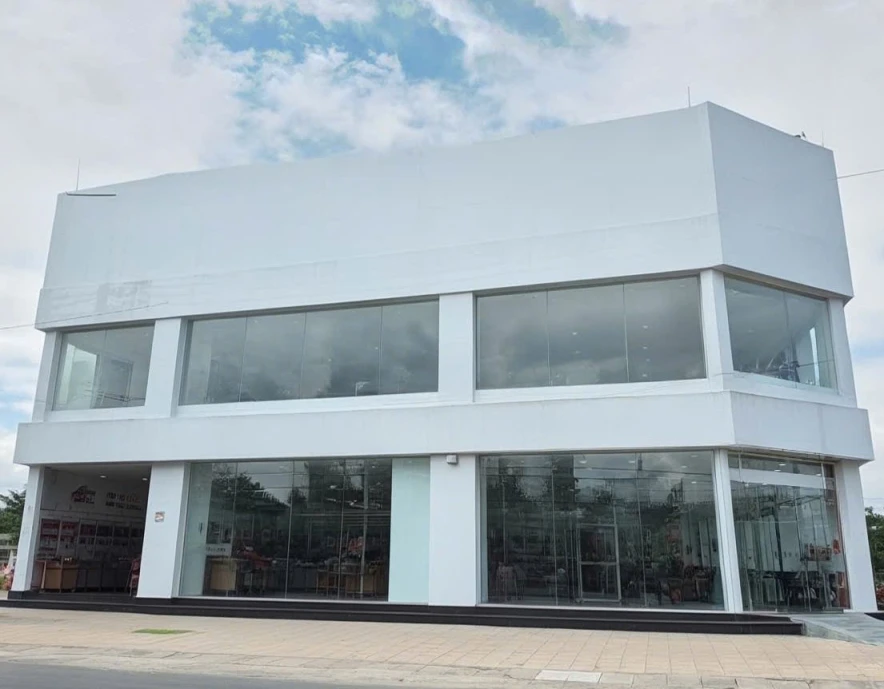 Cho thuê nhà căn góc, Lê Văn Lương, Khuất Duy Tiến, 200m2x 2T -46 tr