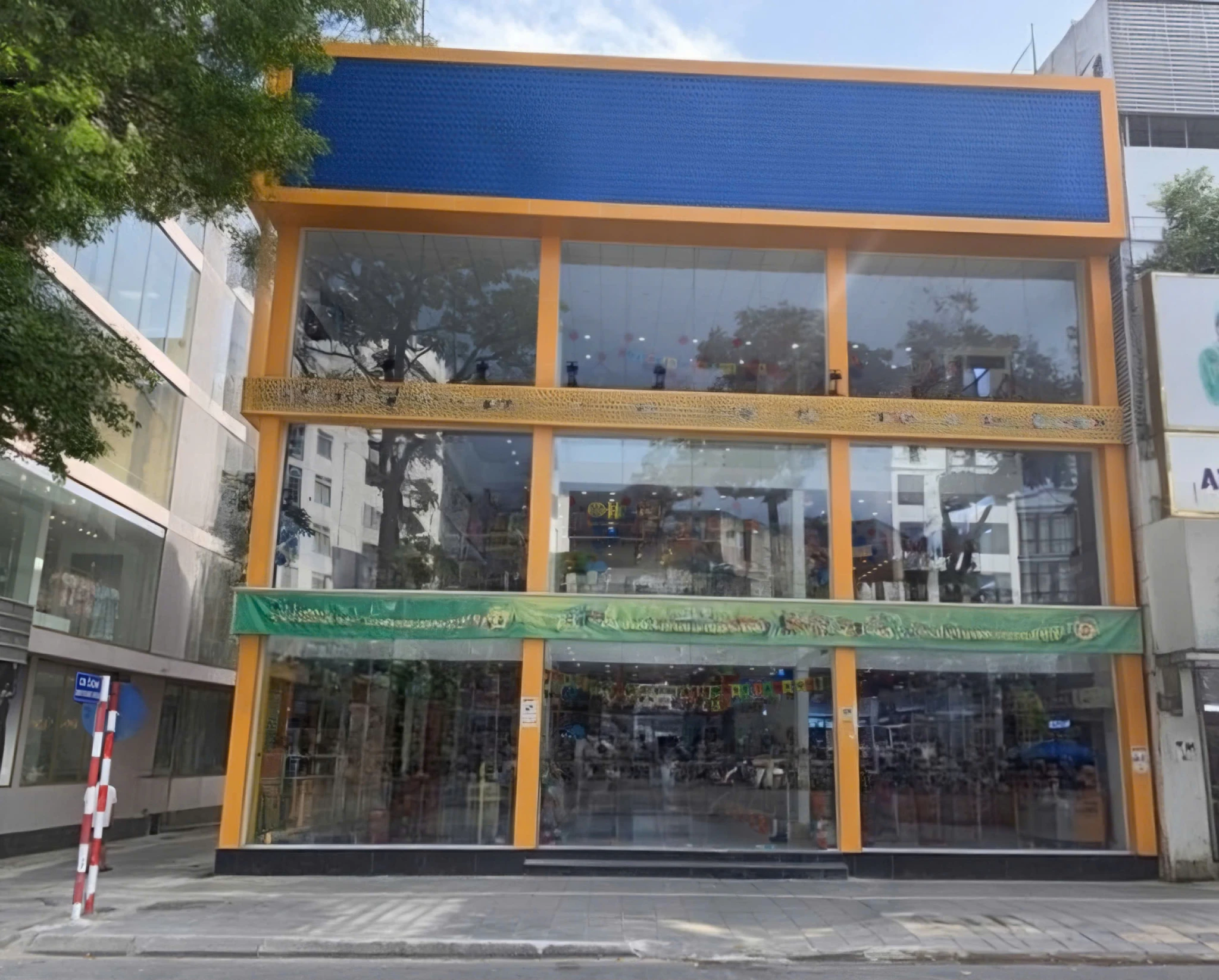 Nhà tôi cho thuê nhà, Lê Trọng Tấn, Hoàng Văn Thái,, 220m2x 3T -44 tr