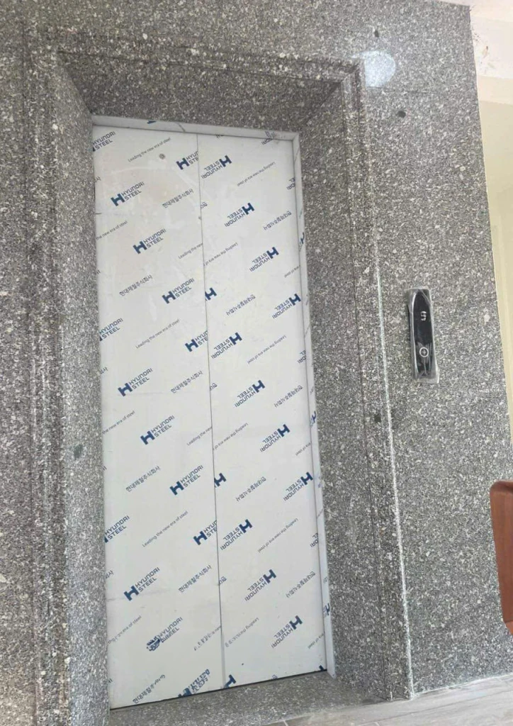 Cho thuê nhà, THANG MÁY, 241m2- 5,5T, Hàng Gai, Hàng Hòm, Hàng Bông