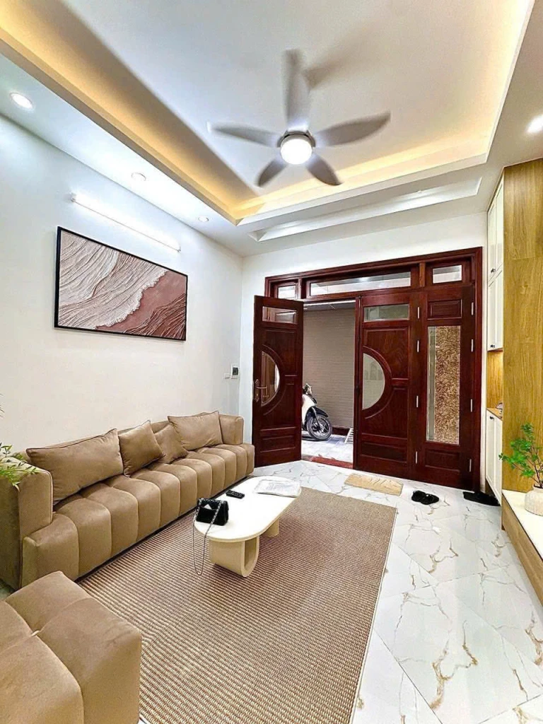 🔥 NHÀ ĐẸP 38m2 TRUNG TÂM THẠCH BÀN – Ô TÔ ĐỖ CỬA – GẦN HỒ ĐIỀU HÒA GIÁ NHỈNH 8 TỶ🔥