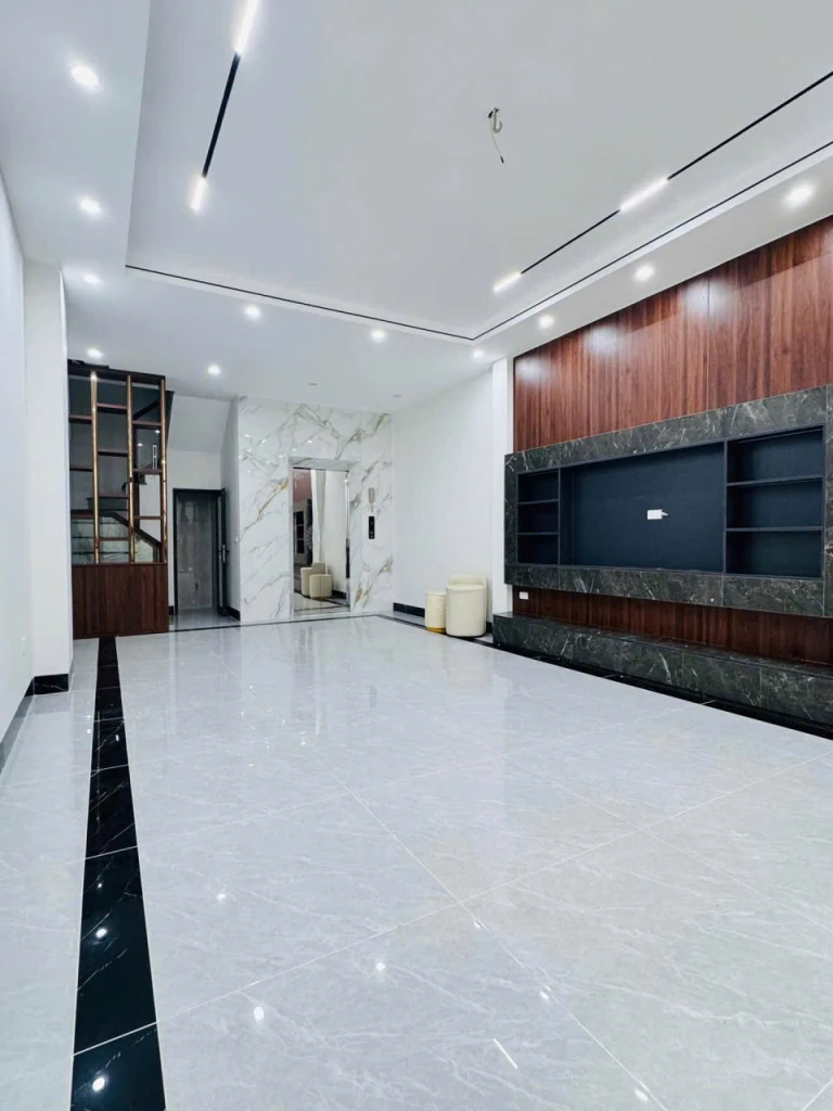 🔥 BÁN NHÀ TRUNG TÂM THẠCH BÀN – 55m², 7 TẦNG, THANG MÁY, Ô TÔ ĐỖ CỬA 🔥