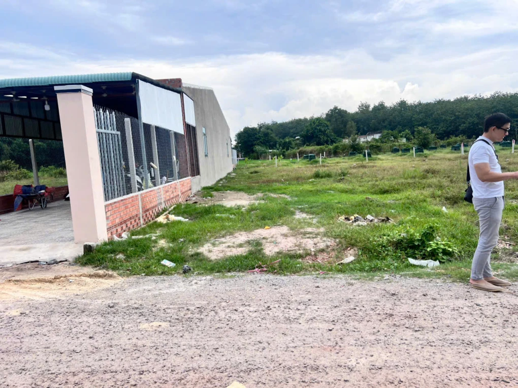 390tr bao sang tên lô 200m2 , thổ cư 50m2, vị trí Dương Minh Châu - TN