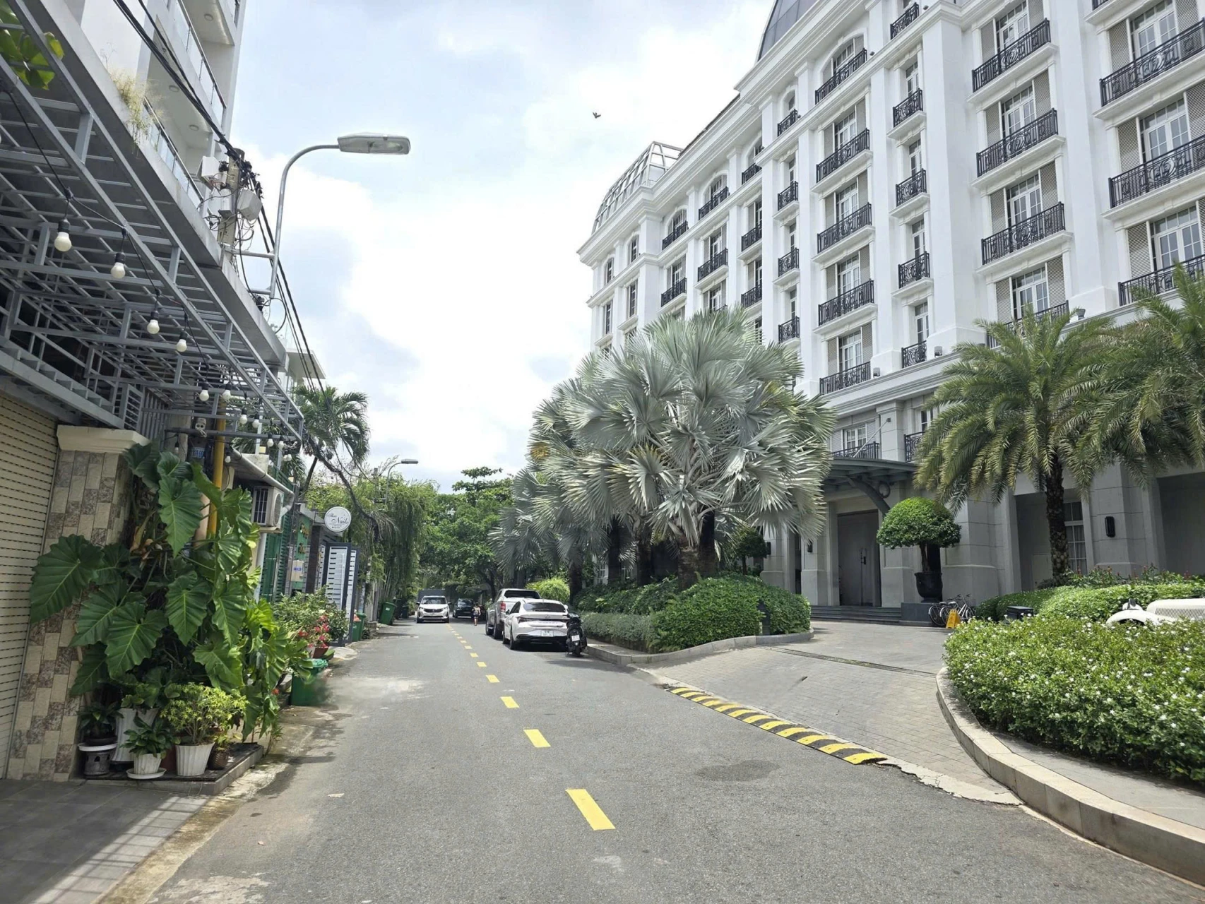 bán nhà MT  đường số 10, An KhánhThe vista Quận 2 , DT105M2 - 19 TỶ