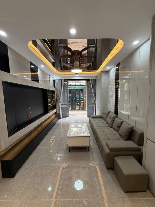 Bán CHDV Quan Nhân gần ôtô, 38m2-5T, full nội thất mới xịn xò cực đẹp, giá 11 tỷ