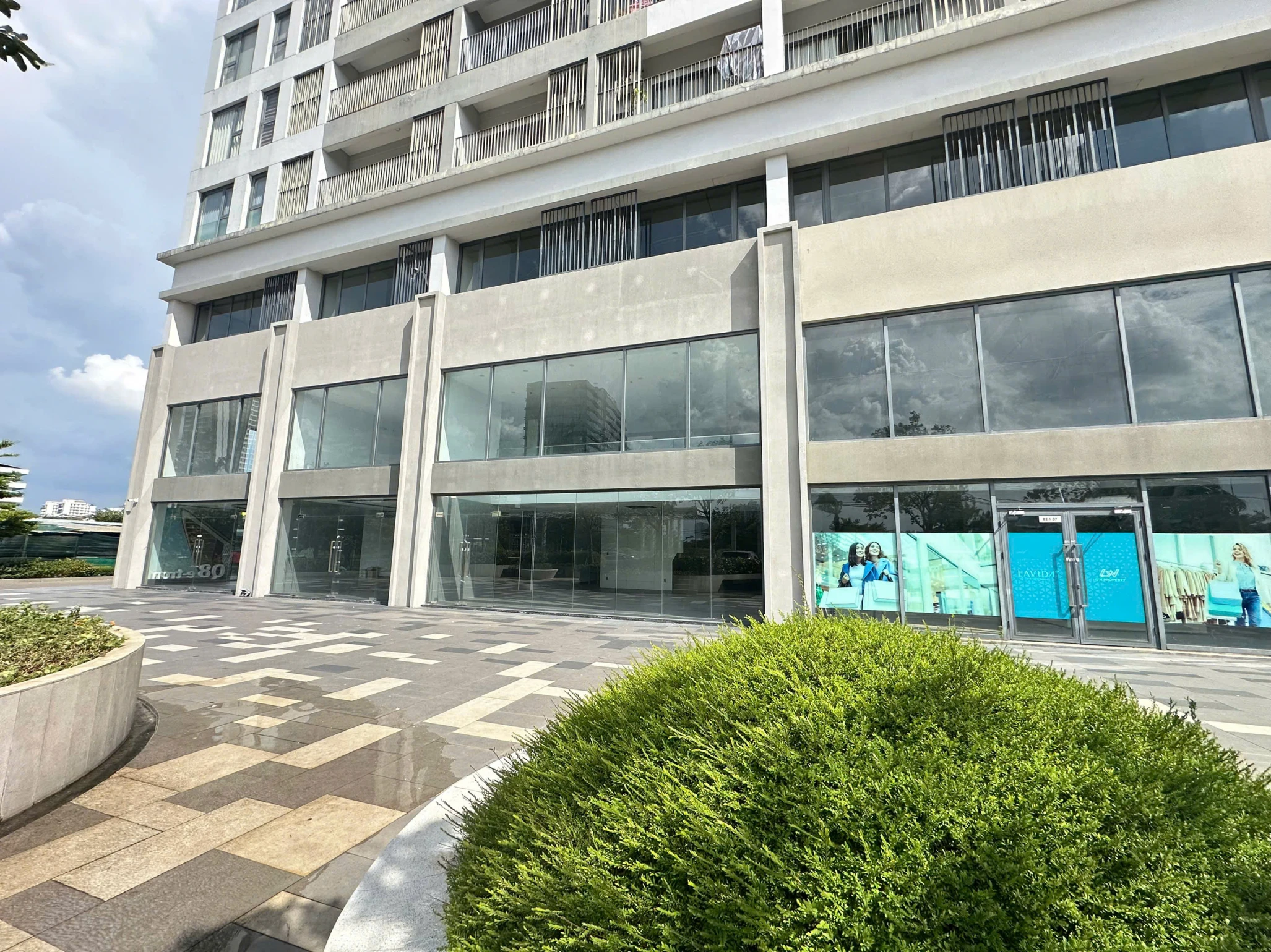 Cho thuê Shophouse thô CC Lavida Plus tâm điểm thương mại Nam Sài Gòn, giá thỏa thuận