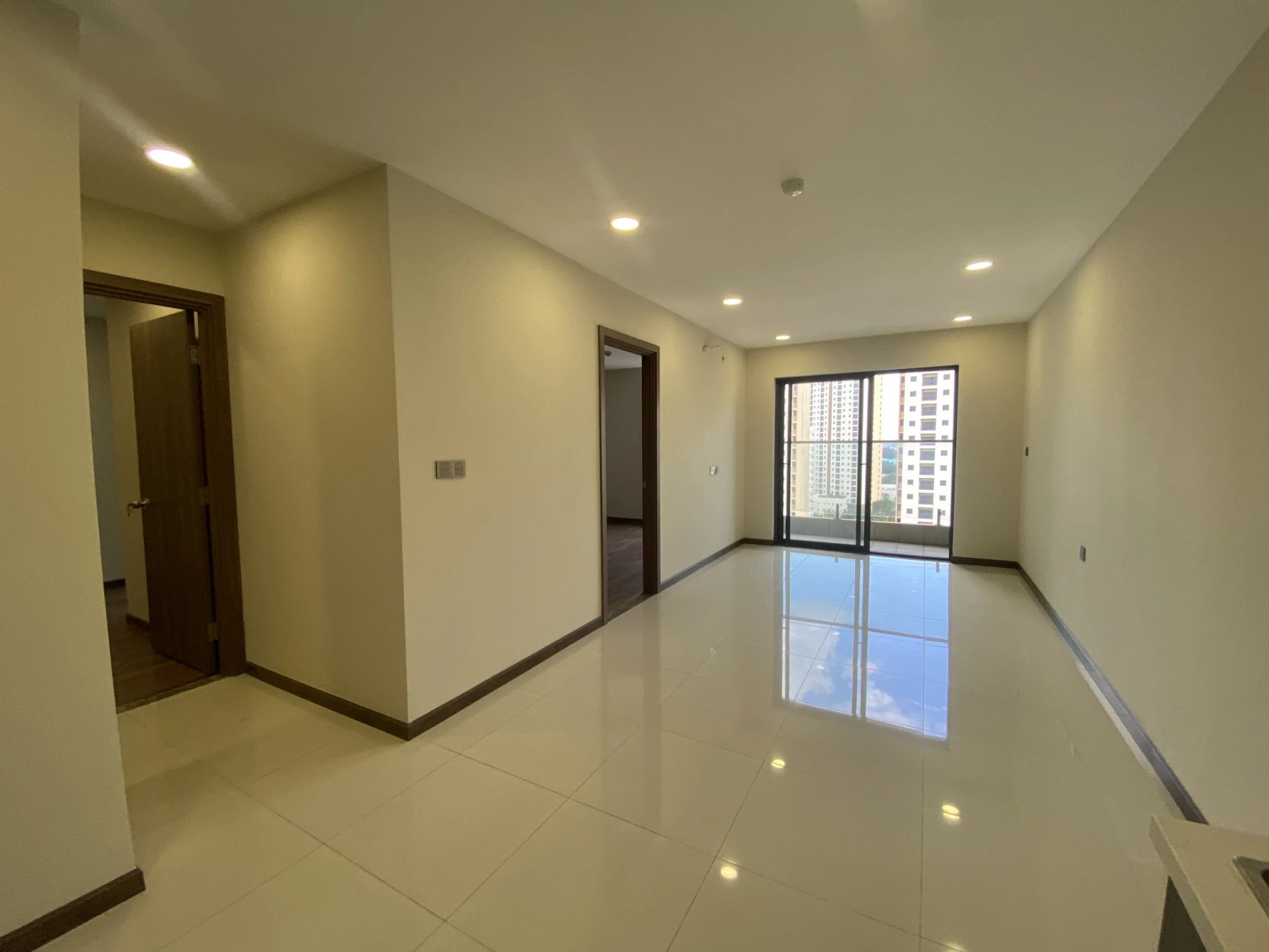 SỔ HỒNG TRAO TAY – NHẬN NGAY CĂN HỘ ĐẮT GIÁ SÁT VÁCH THỦ THIÊM!
