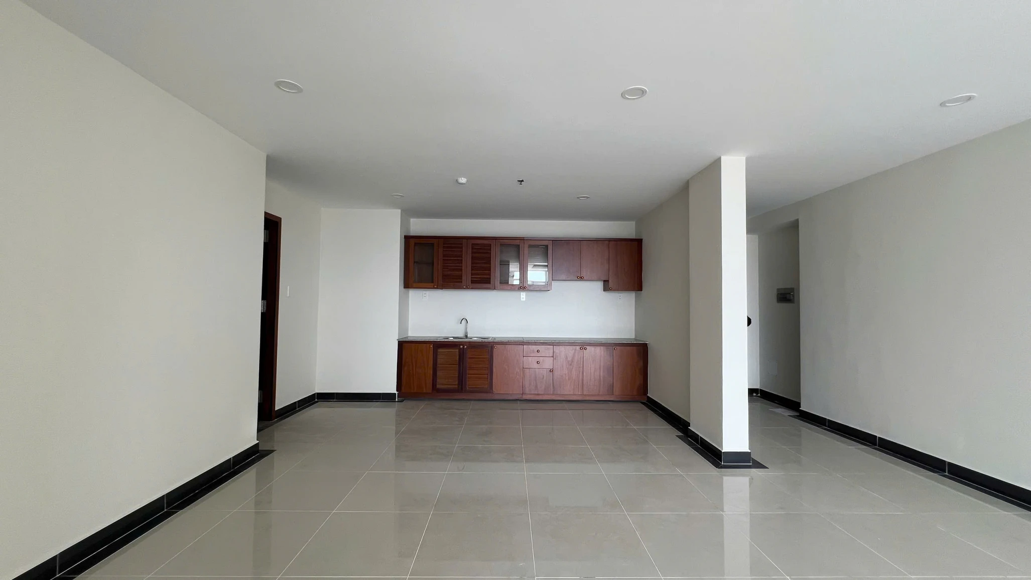 Bán căn hộ Giai Việt Quận 8, DT 115m² 2PN, nhận nhà ngay, giá 50tr - 60tr/m2, dự án đã có sổ hồng