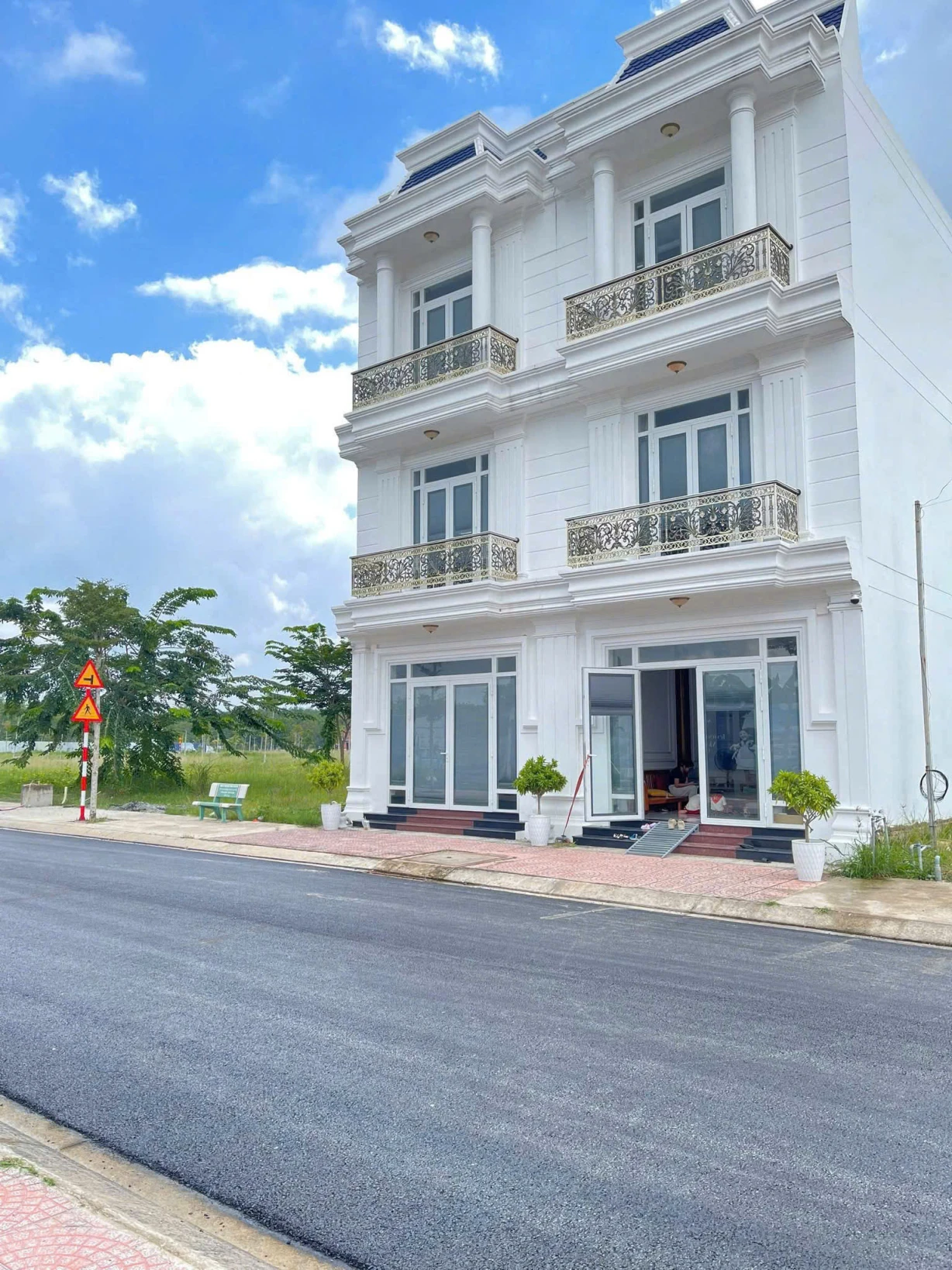 Cần bán đất ngay mặt tiền đường giá 890 triệu ngay KCN VSIP 2 Tân Uyên