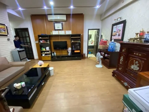 Bán chung cư 2ngủ tại mặt đường Nguyễn Ngọc Vũ- Cầu Giấy