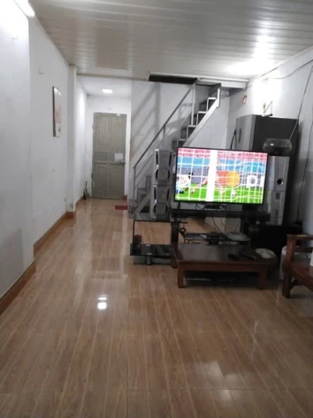 CHO THUÊ NGUYÊN CĂN NHÀ ĐỨC GIANG