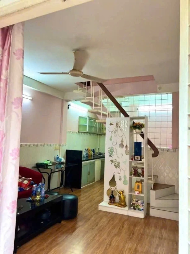 Tân Bình-  hoàn công  3.5*7.5m - 3 tầng Btct - hẻm thẳng 1 trục