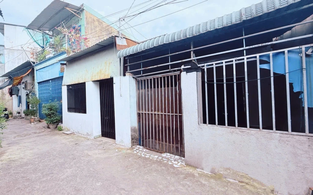 Nhà phố Tam Bình - Ngang 4,5m - 75m2 – Nhỉnh 3 tỷ - Nhà vuông vức - Ôtô ngủ trong nhà