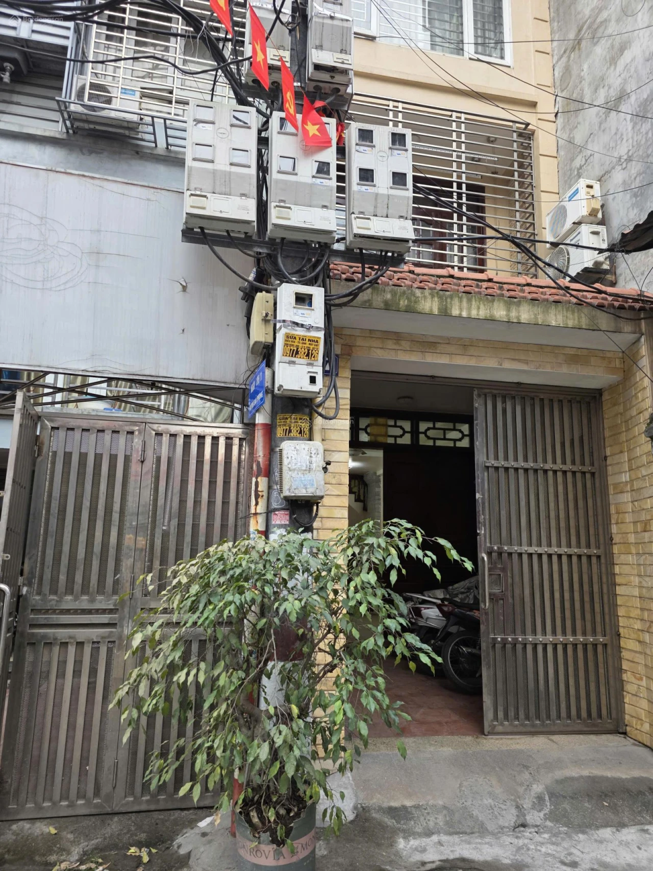 Bán gấp nhà 80m2 Quận Hoàng Mai - Cạnh Hồ Linh Đàm - Vị trí đắc địa - Giá đầu tư