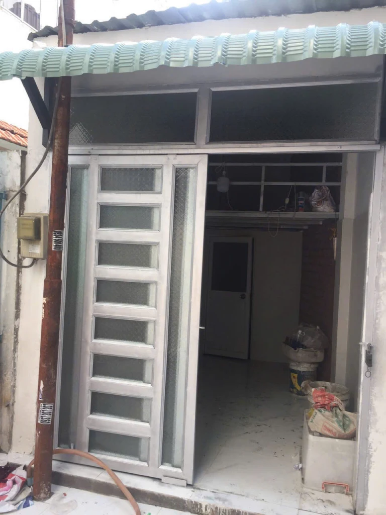 BÁN NHÀ NHỎ – SÂN TRƯỚC RỘNG THOÁNG – GIÁ 1,9 TỶ