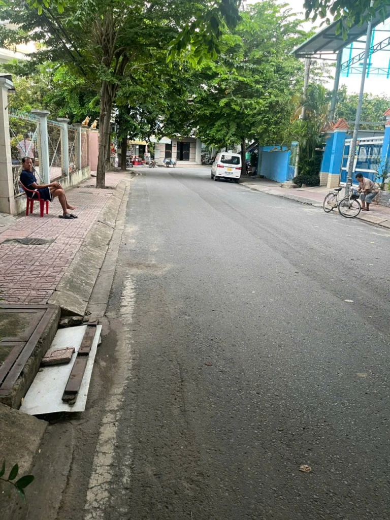NHÀ 2 TUÂNG NGÔ CHÍ QUỐC HẺM 5M GIA 4TY 400