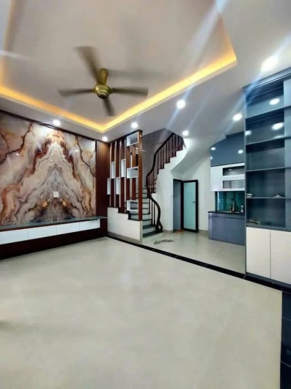 BÁN GẤP NHÀ MẶT NGÕ - LÔ GÓC - BA GÁC ĐỖ CỬA - CÁCH MẶT PHỐ 50m - FULL NỘI THẤT