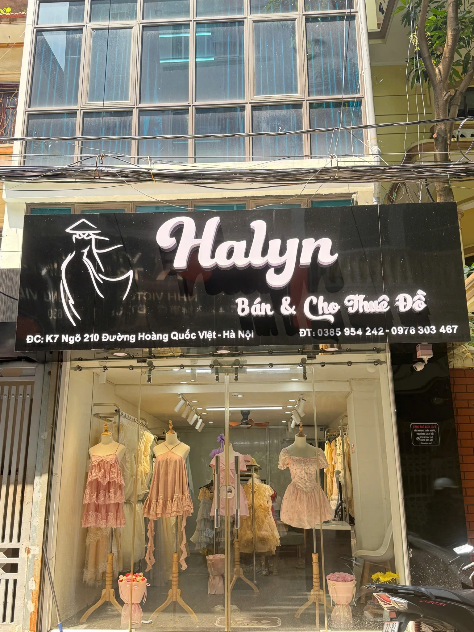 SANG NHƯỢNG CỬA HÀNG CHO THUÊ VÁY – QUẦN ÁO – HOÀNG QUỐC VIỆT, HÀ NỘI