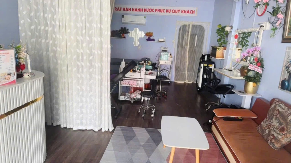 SANG NHƯỢNG GẤP TIỆM SPA MỚI SETUP FULL ĐỒ NỘI THẤT – THUẬN AN, BÌNH DƯƠNG