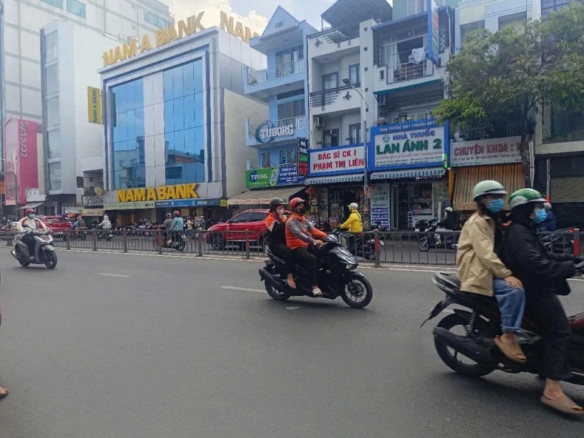 Bán Nhà Dương Bá Trạc P1 Quận 8 – Xe Hơi Đậu Cửa - 3 Tầng – 4.6 x 13.2 – 4PN – Giá 8.3 Tỷ TL