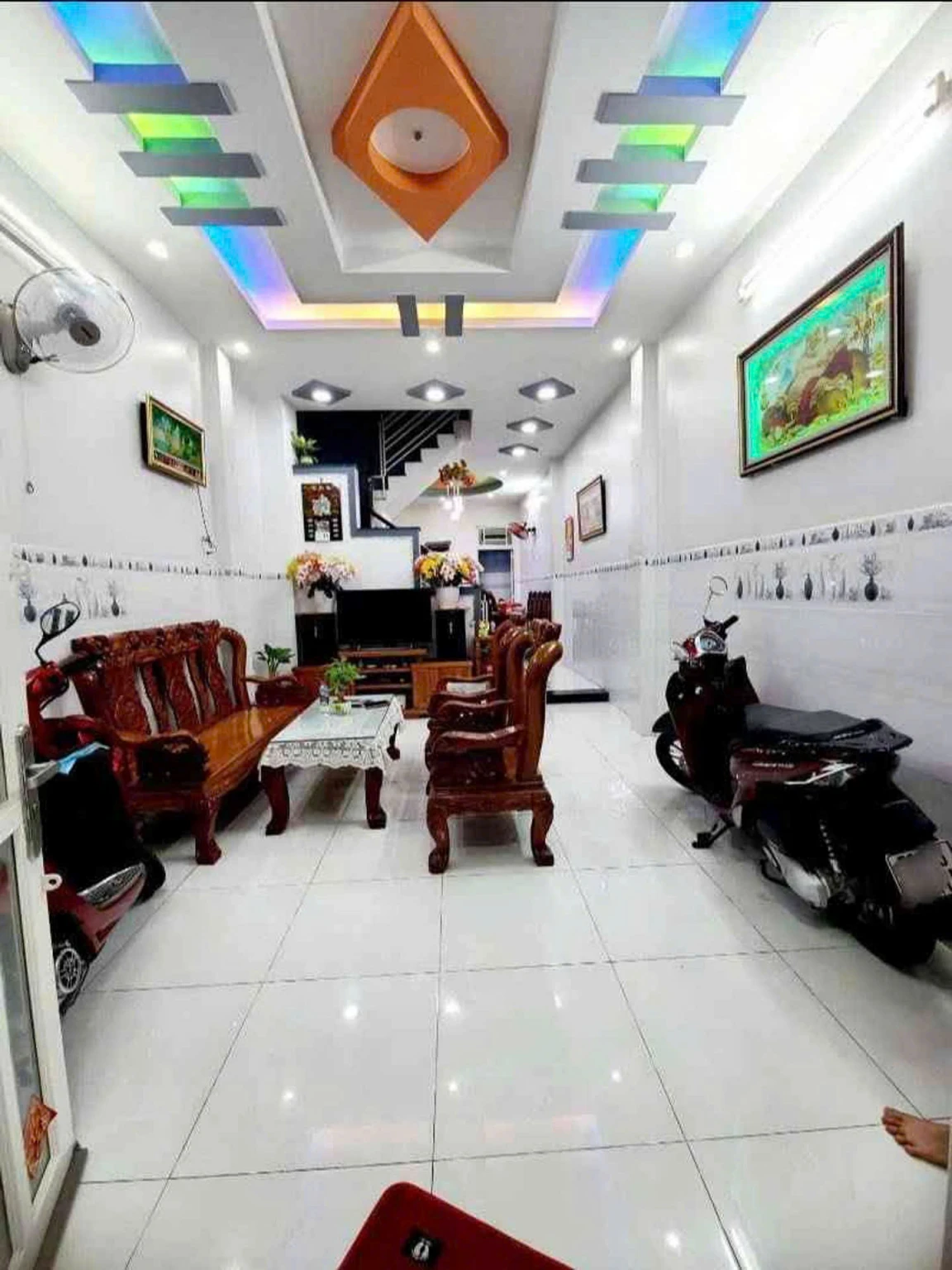 Bán Nhà Âu Dương Lân Phường 1 Quận 8 – 4,11x15 – 4 Tầng – 4PN – Hẻm Xe Hơi – Nhỉnh 9 Tỷ