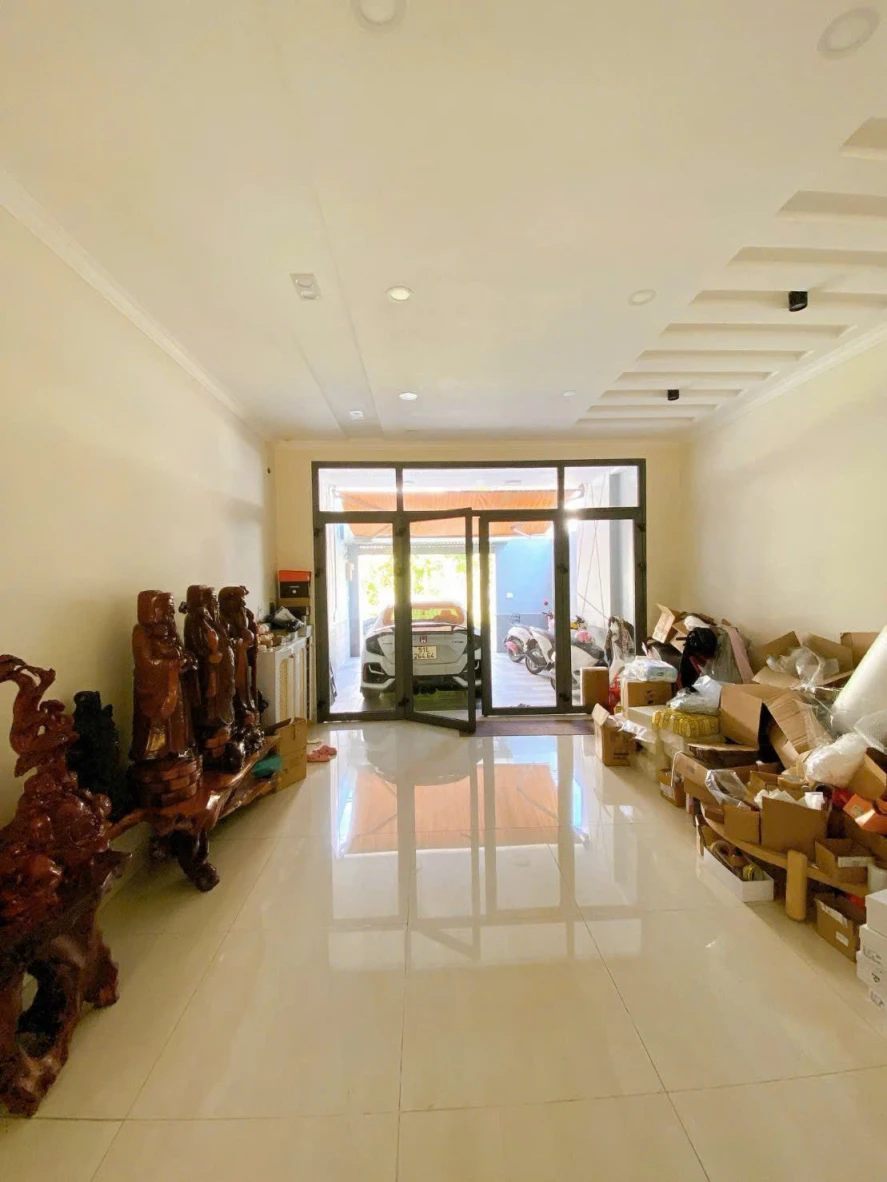 Bán Nhà Phạm Thế Hiển P.Bình Đông Quận 8 - 223m2 - 9,7 x 23m2 - Giá 6,5 Tỷ