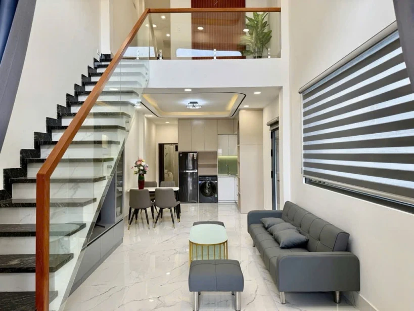Bán Nhà Mặt Tiền Kinh Doanh Dương Bá Trạc P1 Quận8 - Lô Góc - 60m2 - 3PN - Full Nội Thất - Chỉ Hơn 8 Tỷ