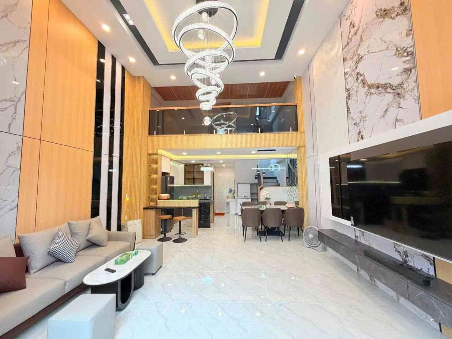 🏚️ Bông Sao P5 Q8 - Khu Ẩm Thực Sầm Uất - Nở Hậu Tài Lộc - 6,8 x 17m - SHR - Chỉ 6 Tỉ Hơn