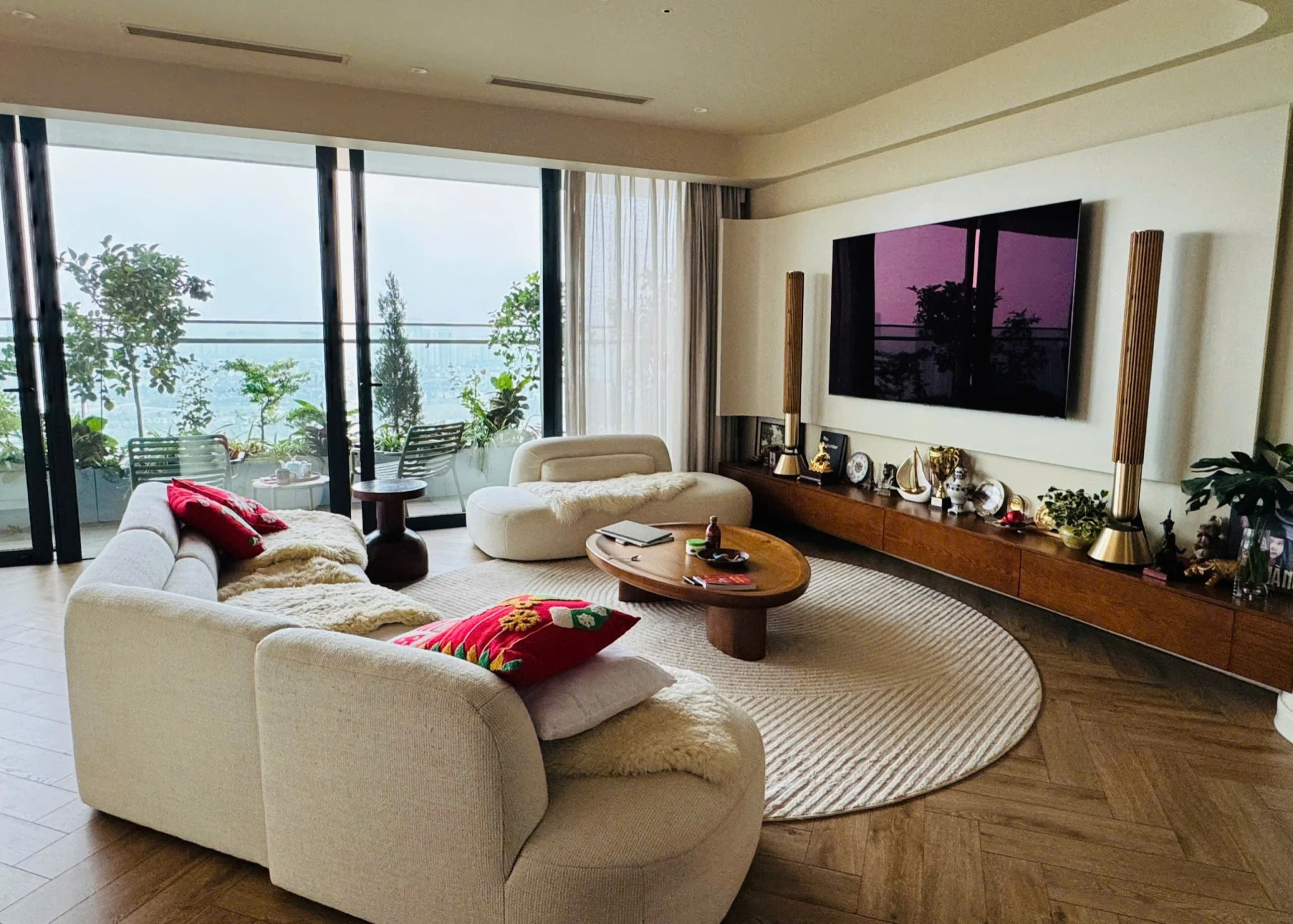 BÁN CH 3PN SUNSHINE GOLDEN RIVER  161,8M²  VIEW TRỰC DIỆN CÔNG VIÊN 66HA  FULL NỘI THẤT CAO CẤP  28 TỶ