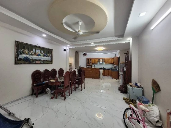 Bán nhà Tân Bình cách mặt tiền xe tải một căn – Ngang đẹp 5m – 2 tầng ở ngay – 6.3 tỷ