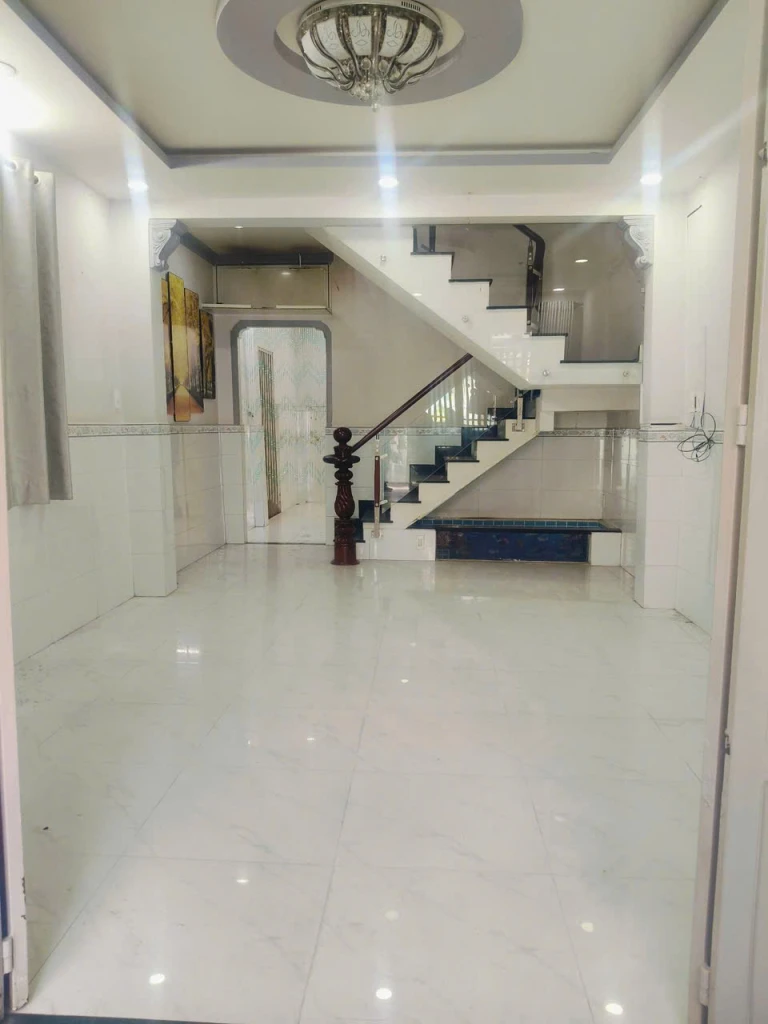 BÁN NHÀ HẺM DƯƠNG BÁ TRẠC, QUẬN 8, 54M², 2 TẦNG, LÔ GÓC SÁT HẺM XE HƠI, GIÁ 5.98 TỶ