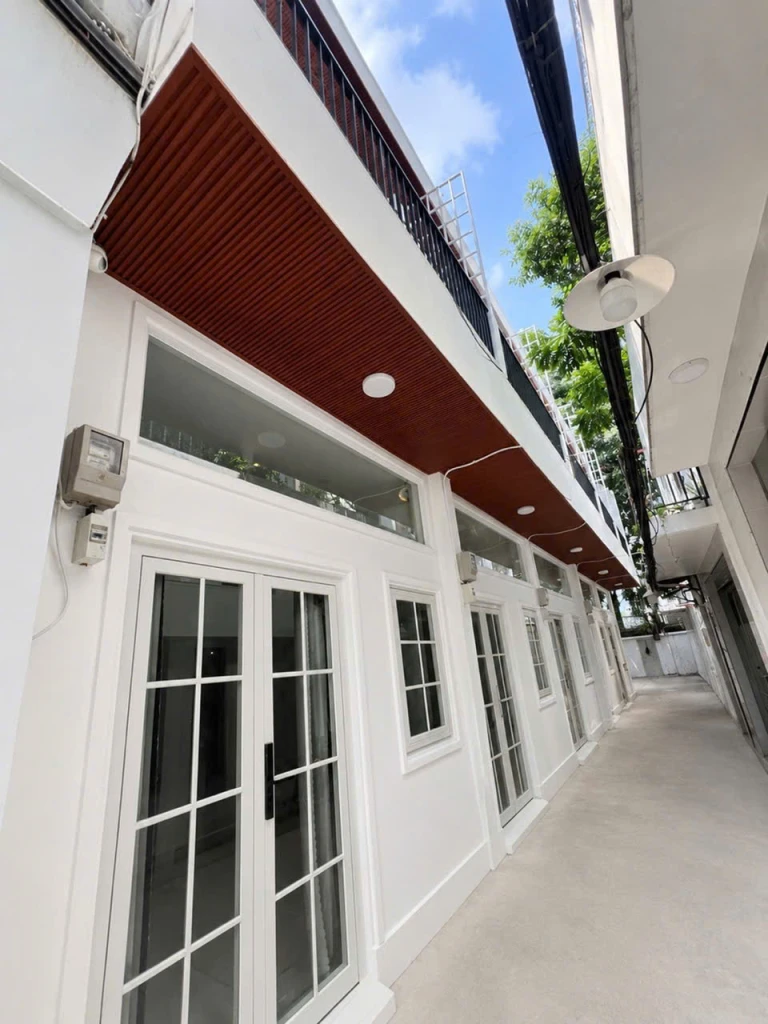 BÁN NHÀ CĂN HỘ DỊCH VỤ HẺM HUỲNH TẤN PHÁT, P. TÂN THUẬN, QUẬN 7, 77.5M², 5 CĂN CHO THUÊ DÒNG TIỀN 45 T/T, GIÁ 6.2 TỶ