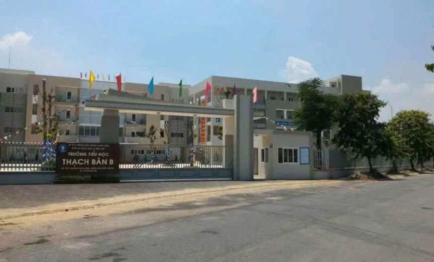 CHO THUÊ NHÀ 318 NGỌC TRÌ – 5 TẦNG , FULL NỘI THẤT, CHỈ 8 TRIỆU/THÁNG
