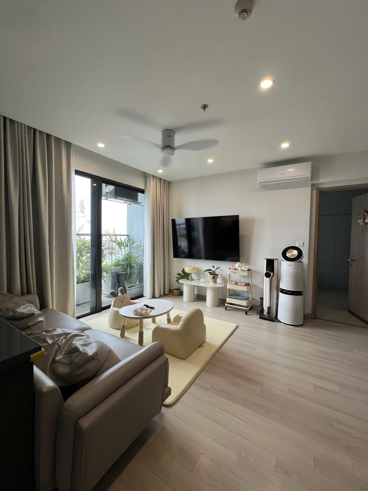 CHÍNH CHỦ BÁN CĂN HỘ 3PN – 2VS, VINHOMES SMART CITY, TÂY MỖ, NAM TỪ LIÊM, HÀ NỘI