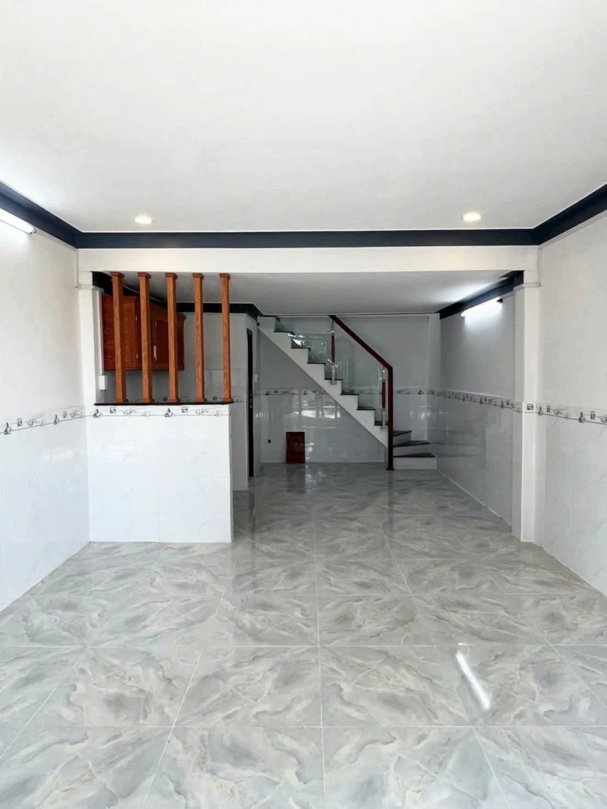 Nhà mặt tiền Rạch Cầu Suối  4 x 9 đổ suốt 2 phòng Giá 1ty chốt