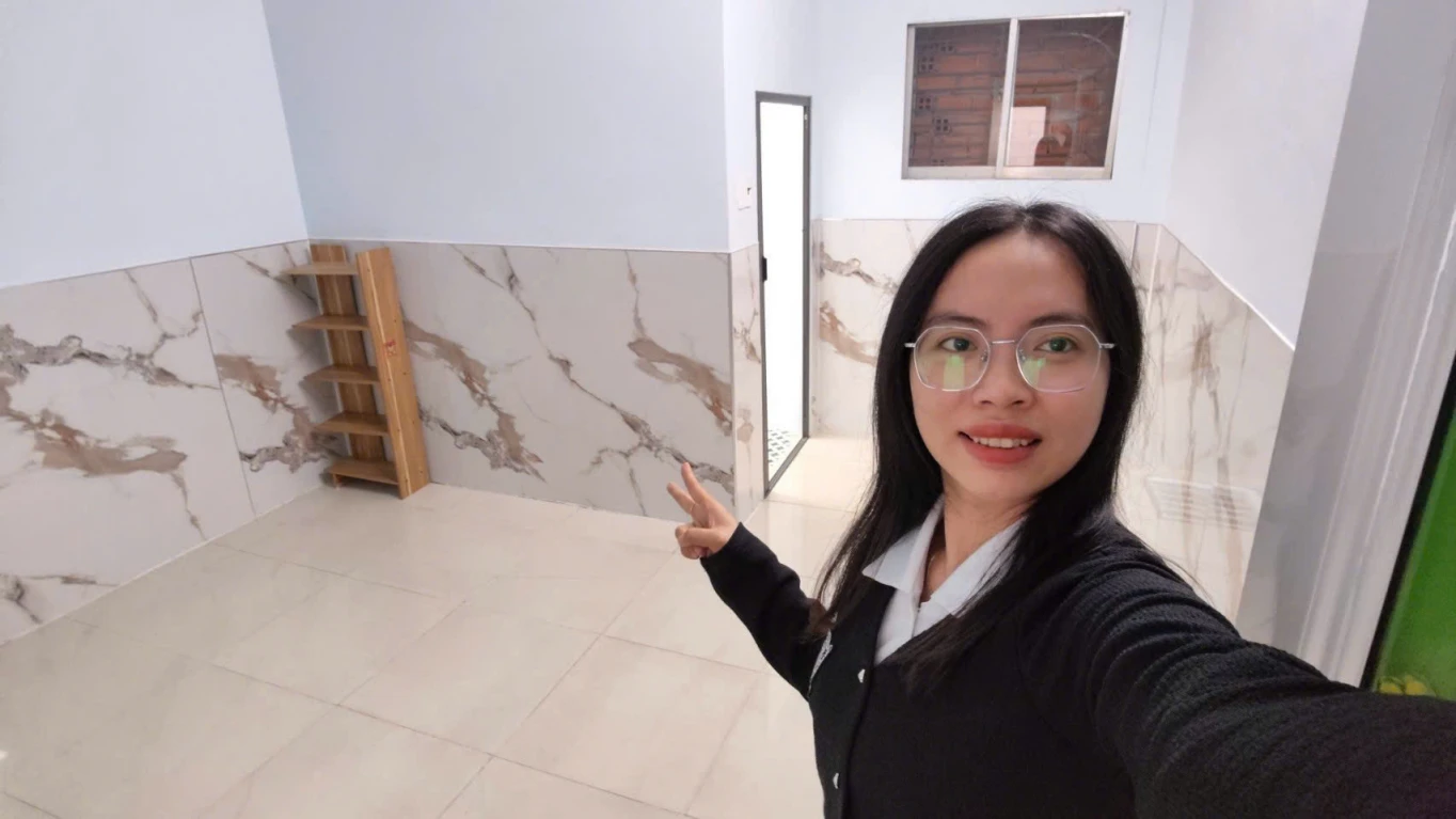 Ngay Lê Thúc Hoạch, nhà mới vào ở ngay, hẻm 4m thông chỉ nhỉnh 5Đ