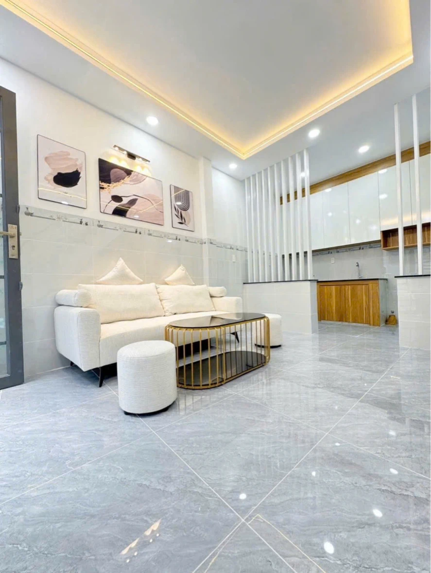 Nhà full nội thất 2 tầng ngay BV Bình Tân, ngang lớn 6m mà chỉ 2Đ hơn