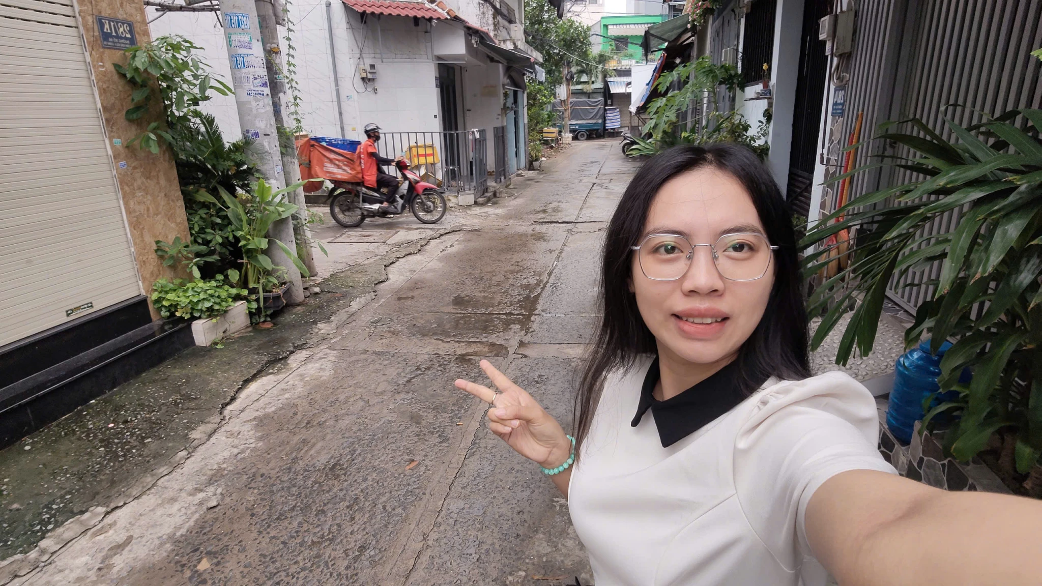 Xe hơi tới nhà ngay Lê Thúc Hoạch, nhà 52m2 full nội thất chỉ nhỉnh 5Đ