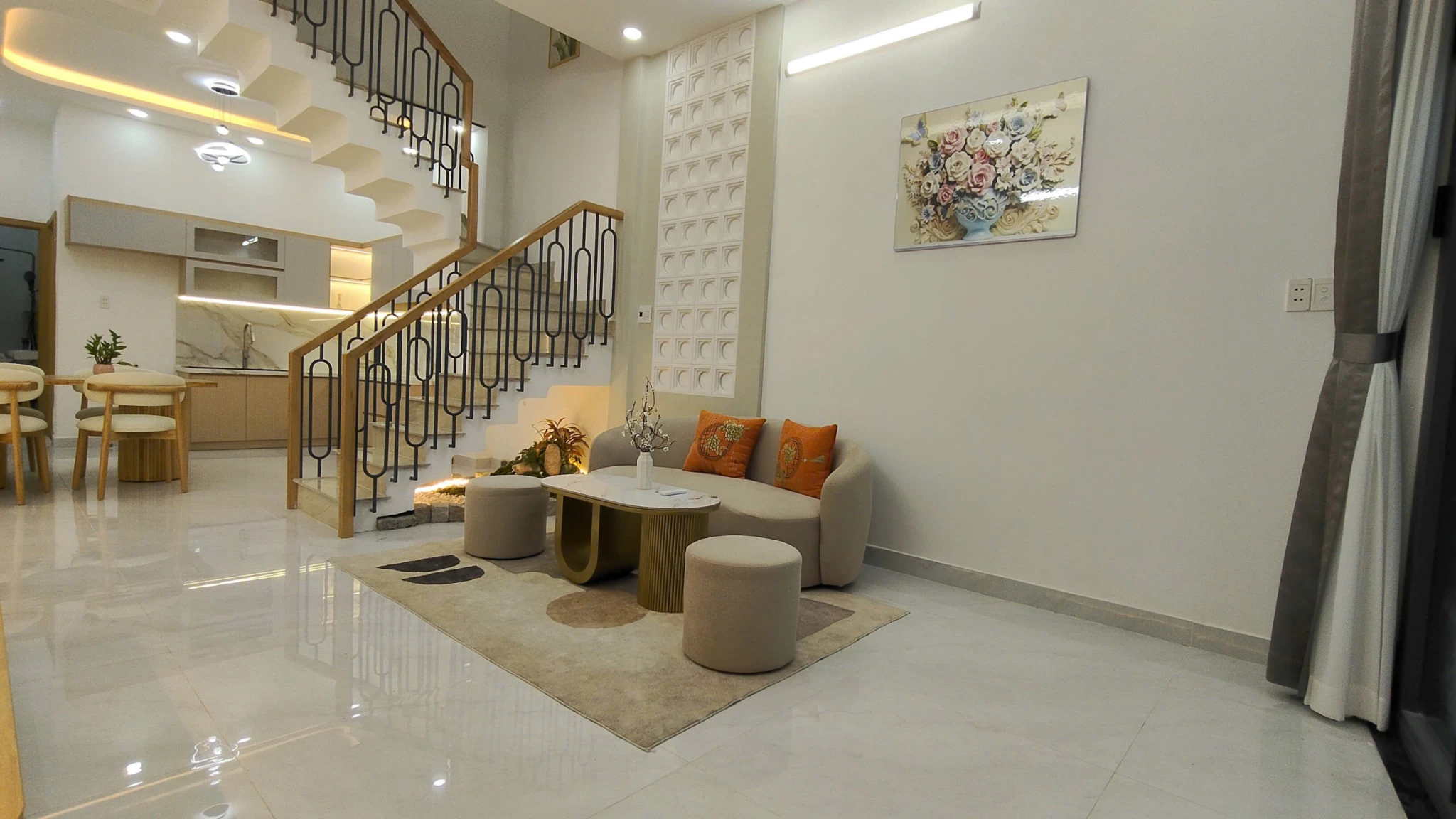 Sát Tân Hương Tân Phú, nhà 52m2 full nội thất, ô tô đổ cửa chỉ nhỉnh 5Đ