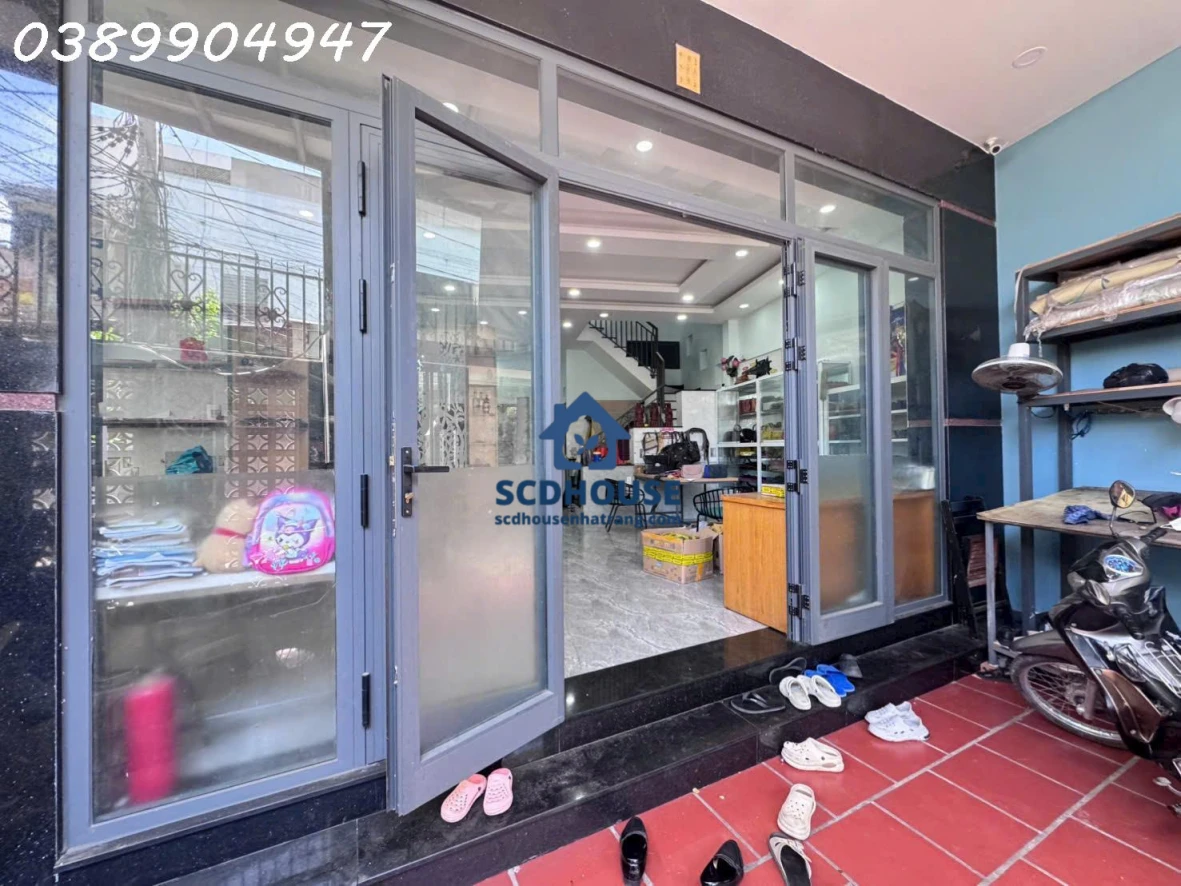 BÁN GẤP NHÀ LÔ GÓC 3 TẦNG 1 TUM MẶT TIỀN KINH DOANH SÁT ĐƯỜNG PHÙNG THẾ TÀI NHA TRANG – DIỆN TÍCH 86M² ĐÃ HOÀN CÔNG – ĐANG CÓ DÒNG TIỀN 12 TRIỆU GIÁ 6.5 TỶ