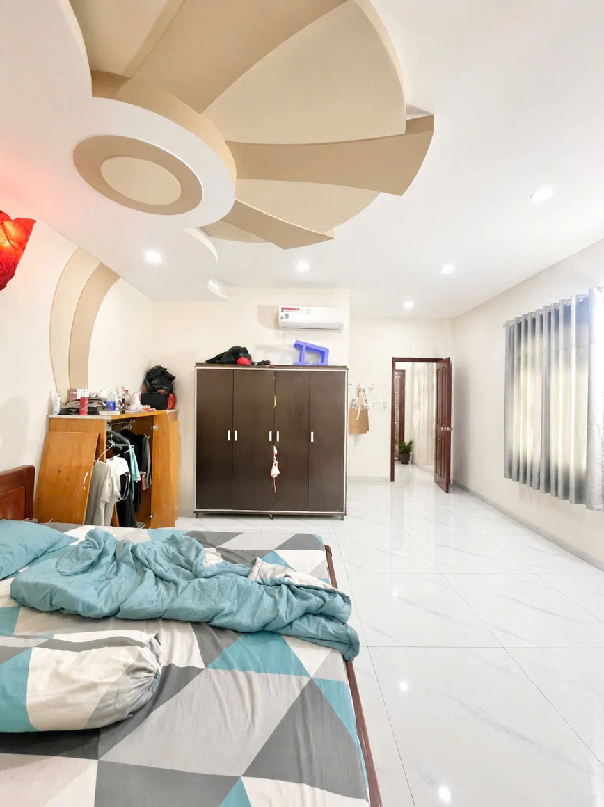 NHÀ 2 TẦNG - HẺM XE HƠI - LŨY BÁN BÍCH - CHỈ HƠN 4 TỶ