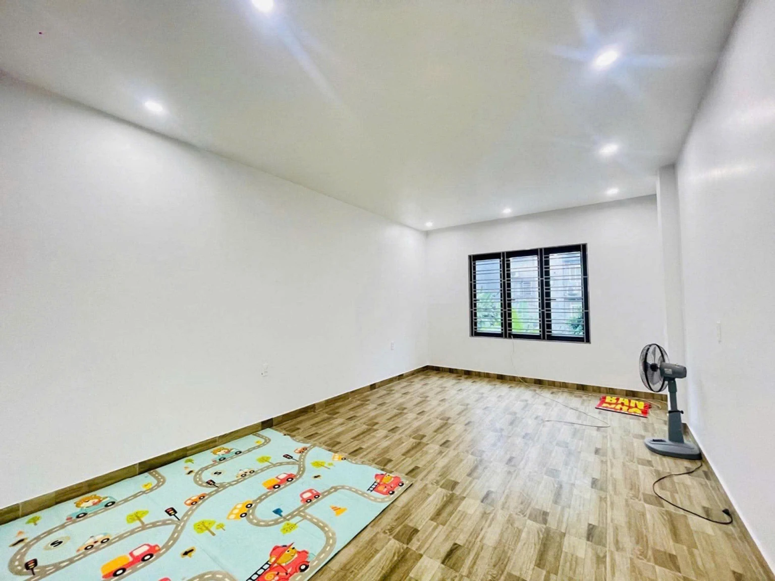 CĂN NHÀ TÂM HUYẾT 81,8 m2 TRUNG TÂM MIẾU HAI XÃ