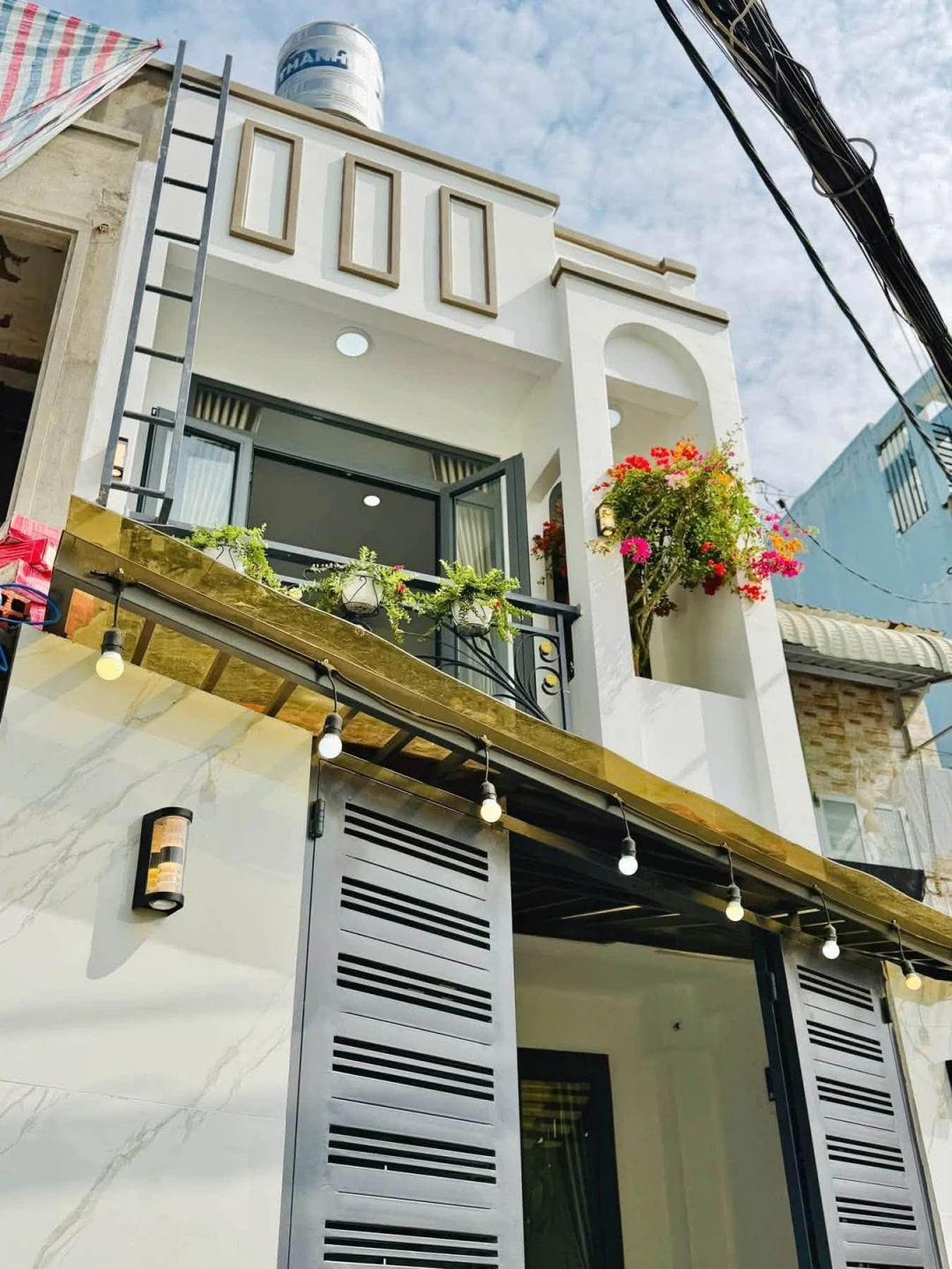 Nhà Mới Full Nội Thất - Quang Trung P10 Gò Vấp - DTSD 80m2 - 2 Tầng - giá 4 Tỷ xíu .