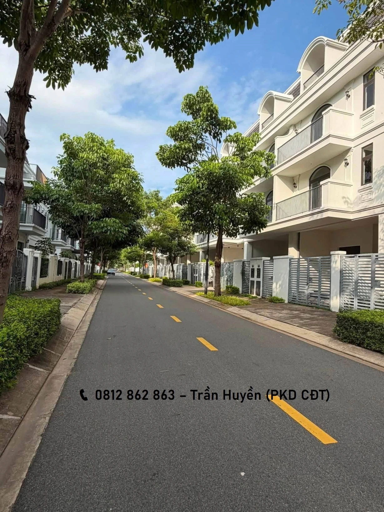 Cần bán nhà phố La Vida – ngang 6m, sân vườn hông, full nội thất, hướng Đông Nam  14,9 tỷ