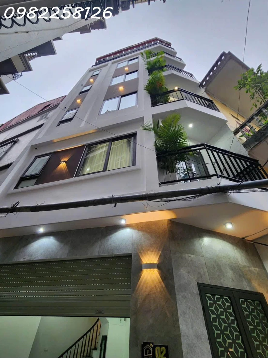Bán nhà ngõ 158 Nguyễn Văn Cừ .DT 60m2 xây 6 tầng mới 100%.