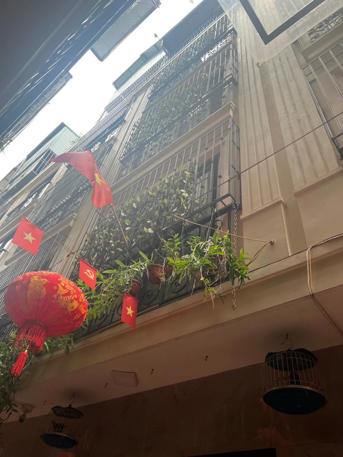 Nhà Ngọc Thụy 5 tầng 4.9 tỷ 30m gần ô tô,ngõ nông,sổ đỏ