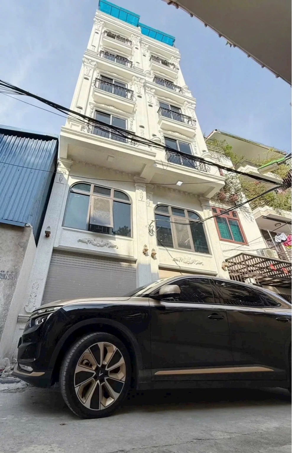 Bát Khối 10 tỷ ô tô đỗ cửa,7tầng thang máy,sổ đỏ Long Biên