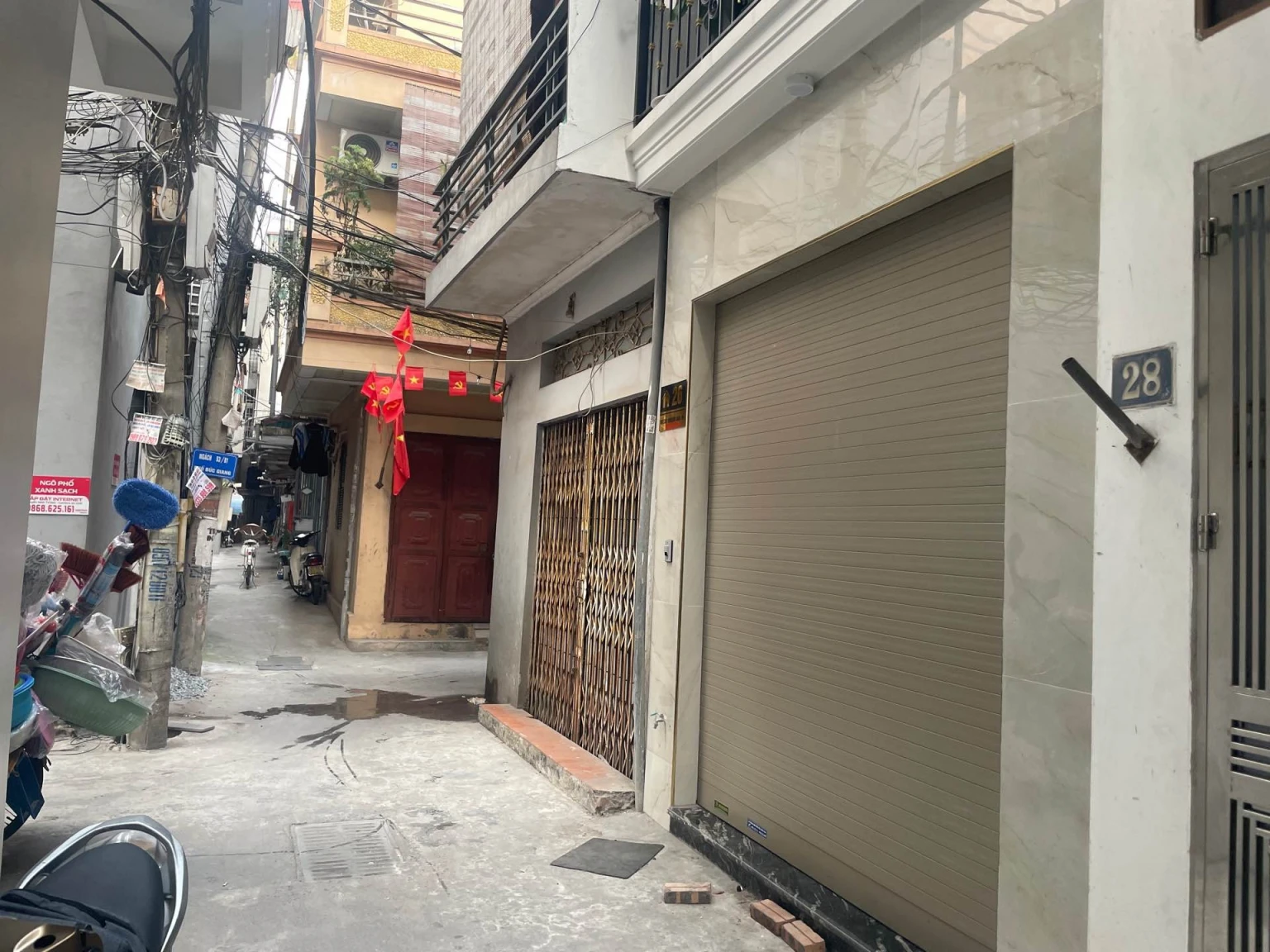 Ngõ thông Đức Giang 8 tỷ 55m ô tô qua nhà